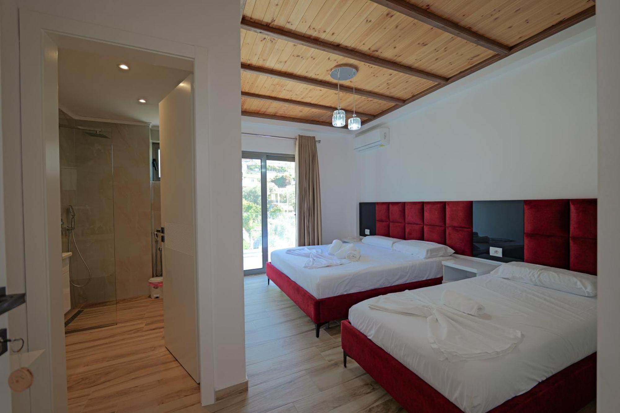 בורש Hotel Take מראה חיצוני תמונה